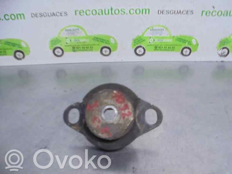 Renault Kangoo I Dzinēja spilvens 