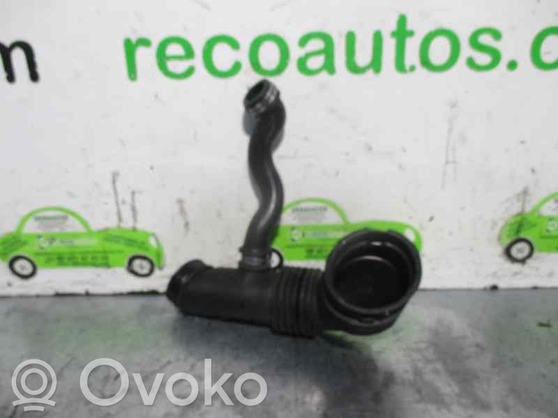 Ilmastointilaitteen putki (A/C)   72101087