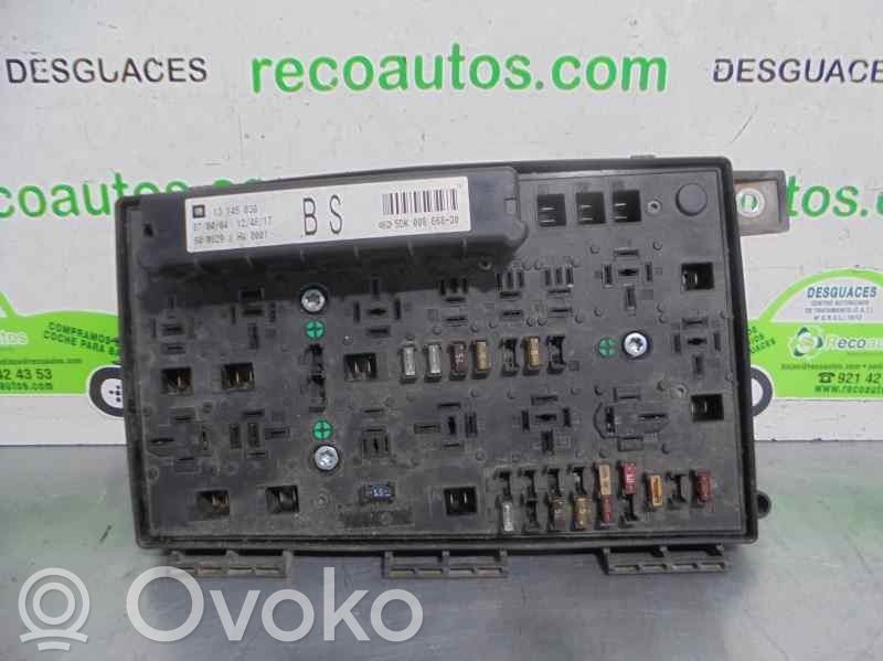 Opel Astra G Juego de caja de fusibles 