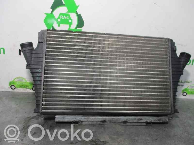 Interkūlerio radiatorius   12765753,989327B,VALEO
