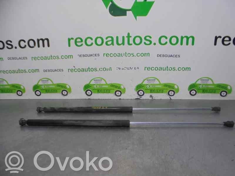 Peugeot 106 Amortyzator klapy tylnej bagażnika 