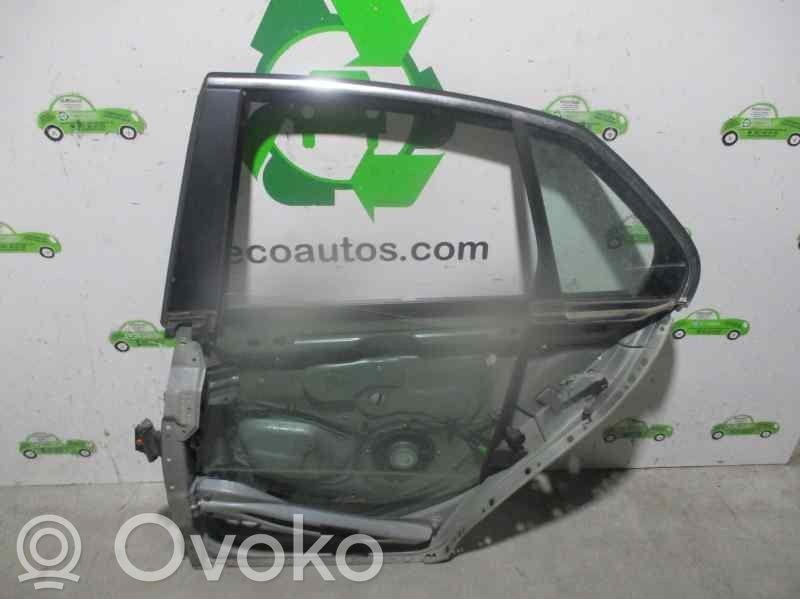 Volkswagen Jetta V Puerta trasera 