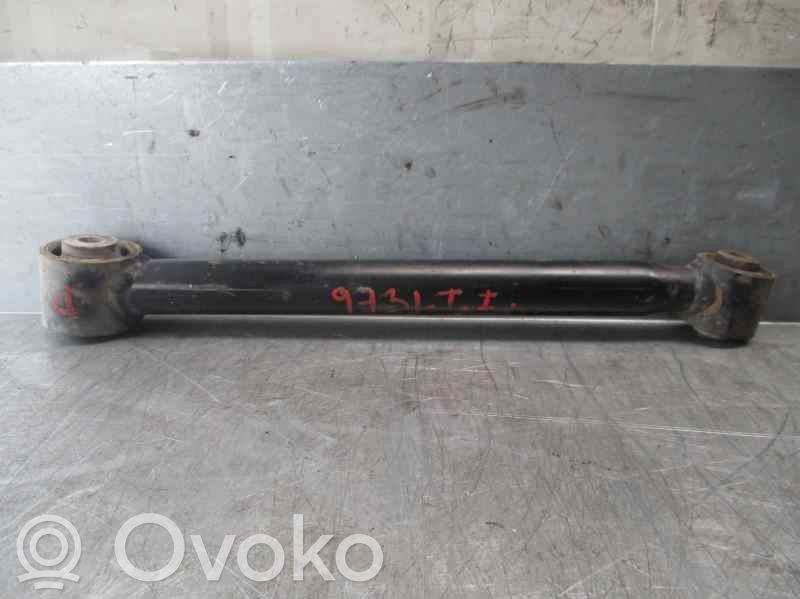 Brazo de suspensión trasero