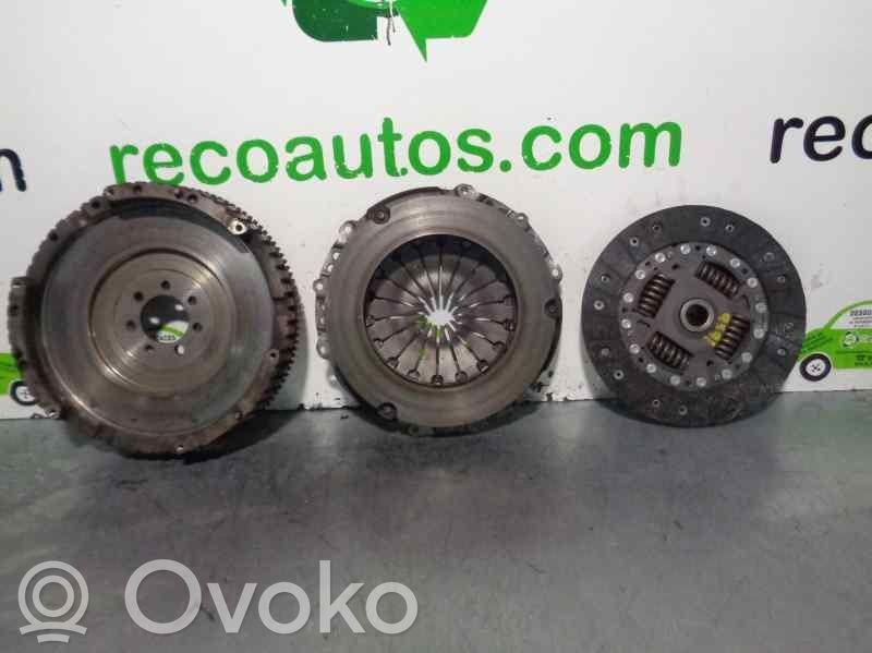 Renault Clio II Juego de embrague 