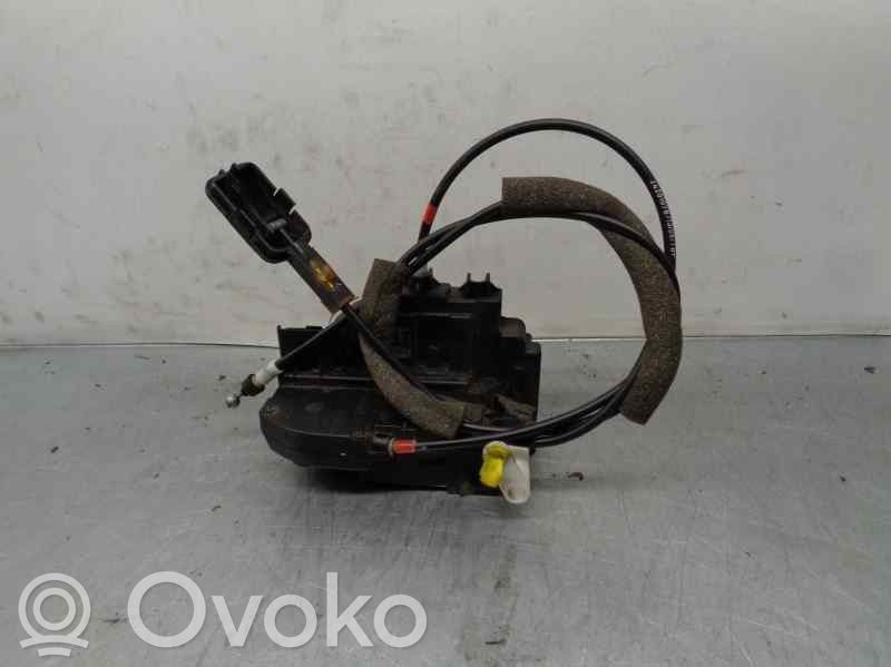 Nissan Note (E11) Front door lock 
