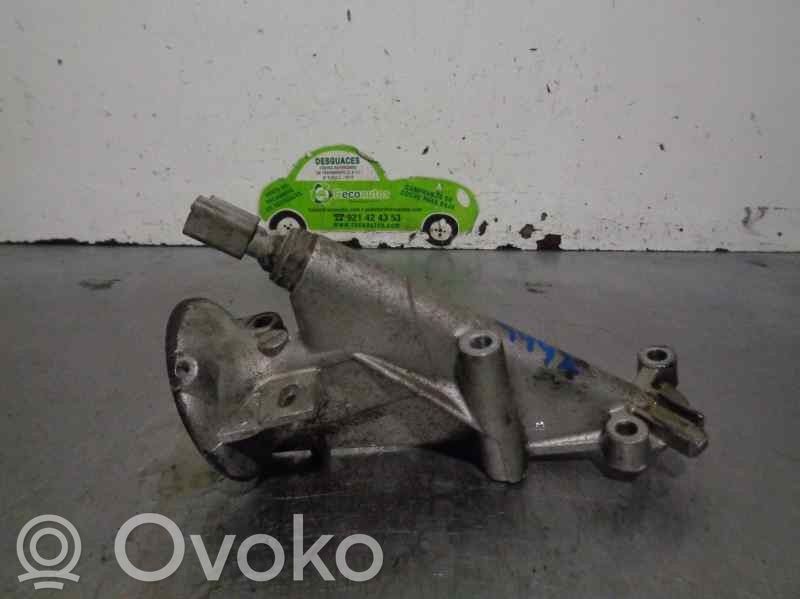 Peugeot 307 Öljynsuodattimen kannake 