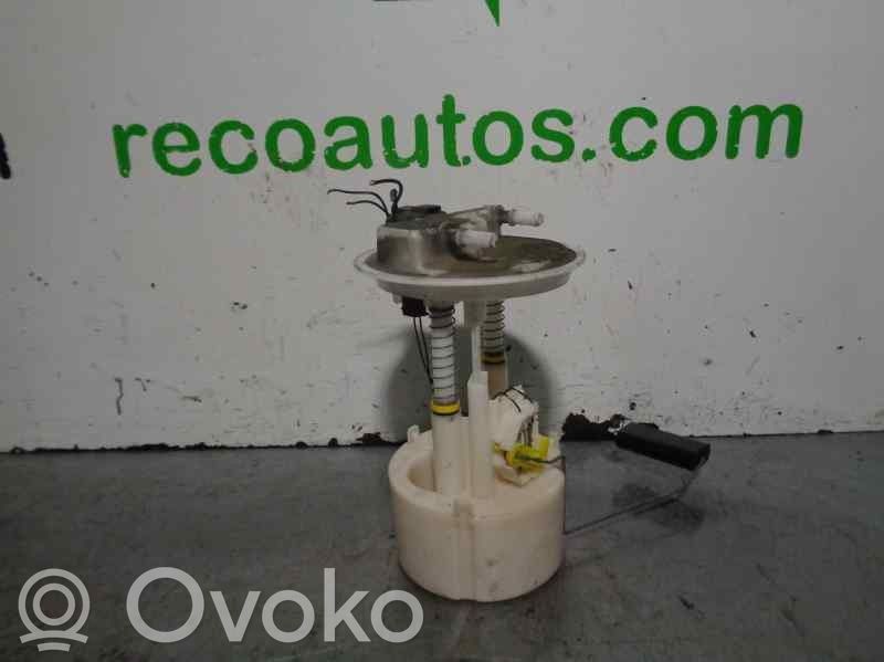 Nissan Micra Bomba interna de combustible 