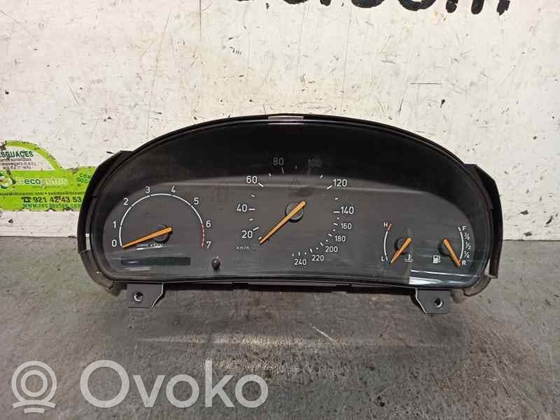 Saab 9-5 Speedometer (instrument cluster) 