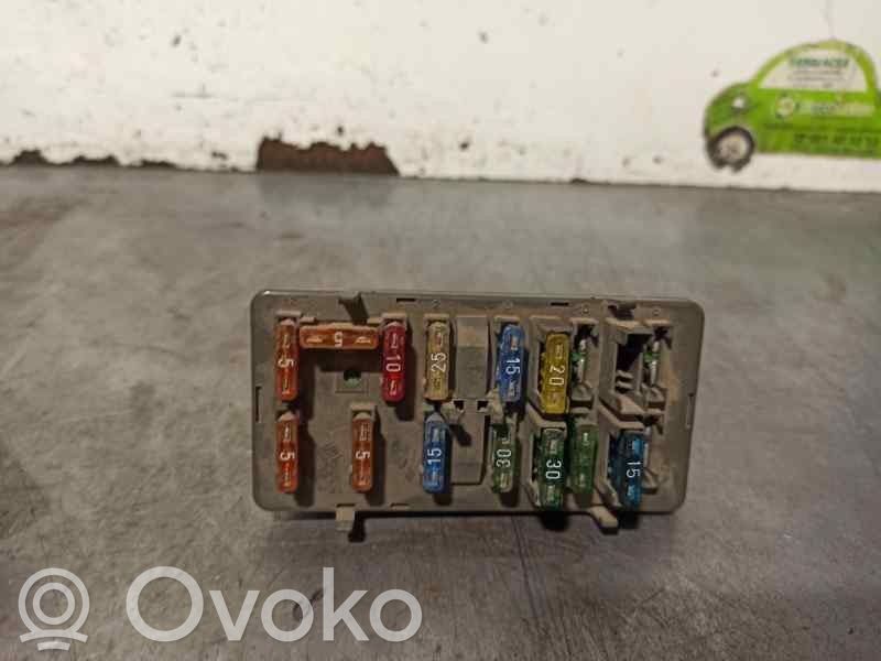 Volkswagen Polo Juego de caja de fusibles 
