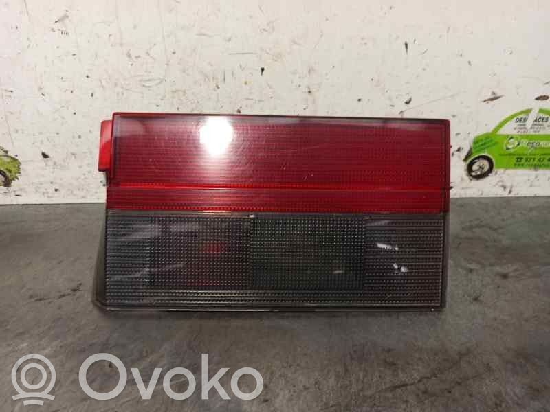 Lampa tylna   W01L0945094AL,4PUERTAS