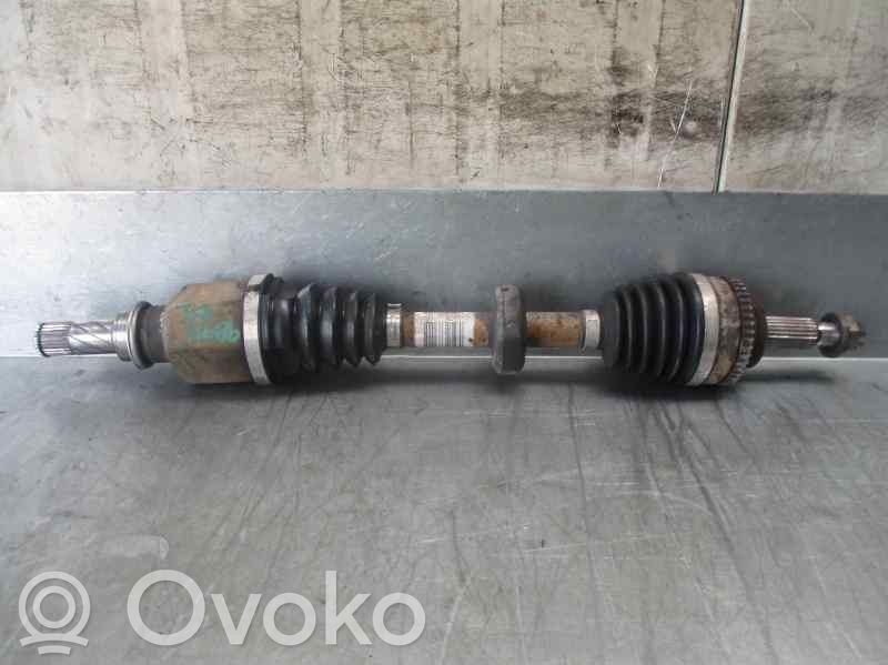 Renault Clio III Front driveshaft 