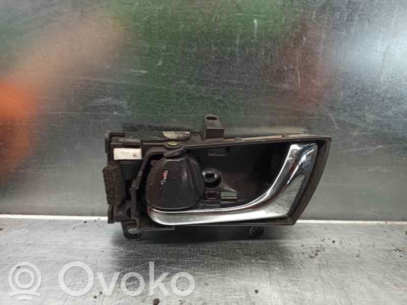 Subaru Legacy Manecilla interna puerta delantera 