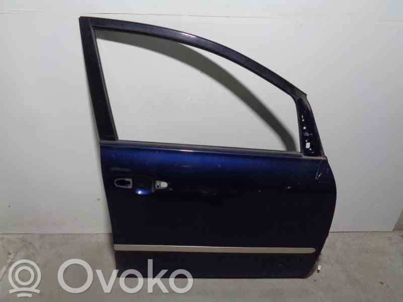 Toyota Avensis T220 Drzwi przednie 