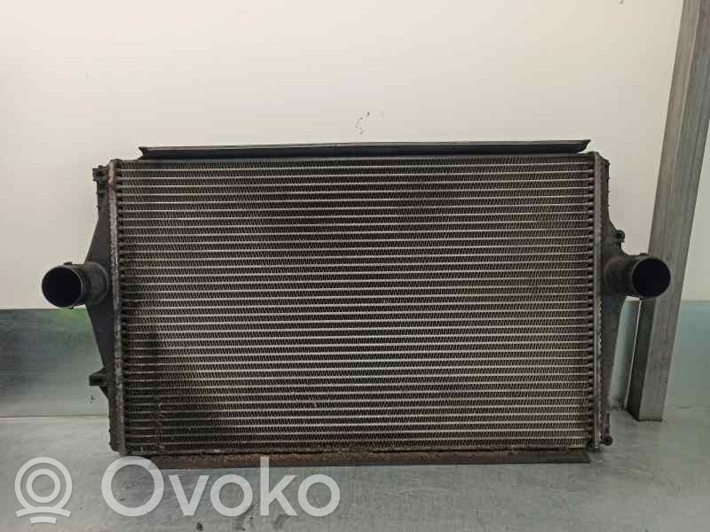 Volvo V70 Interkūlerio radiatorius 