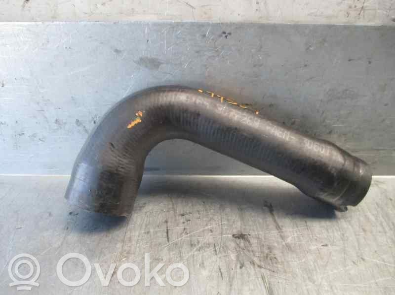 Ilmastointilaitteen putki (A/C)   8077289