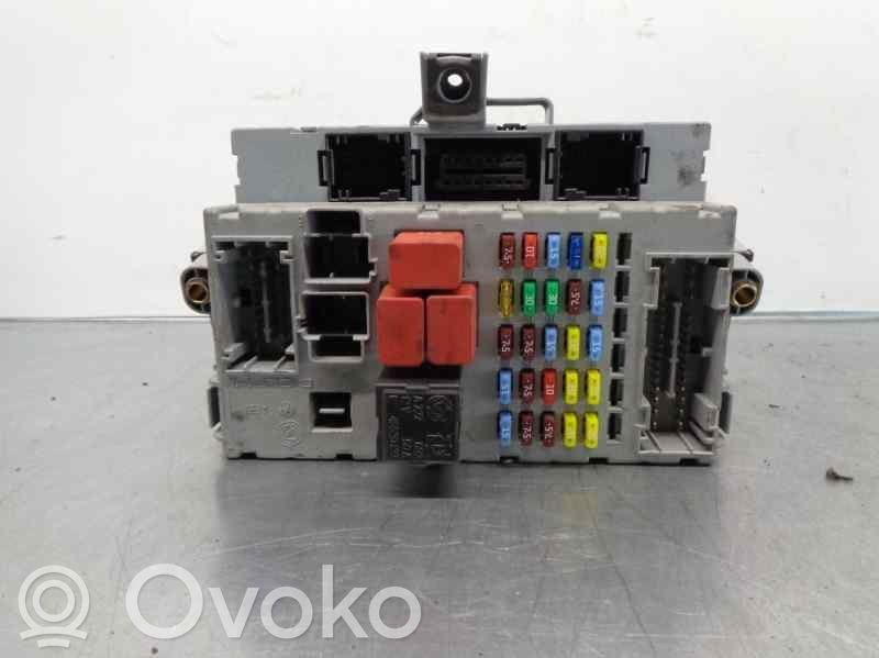 Fiat Idea Juego de caja de fusibles 