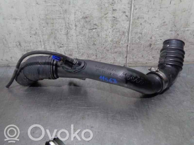 Mazda 626 Ilmastointilaitteen putki (A/C) 