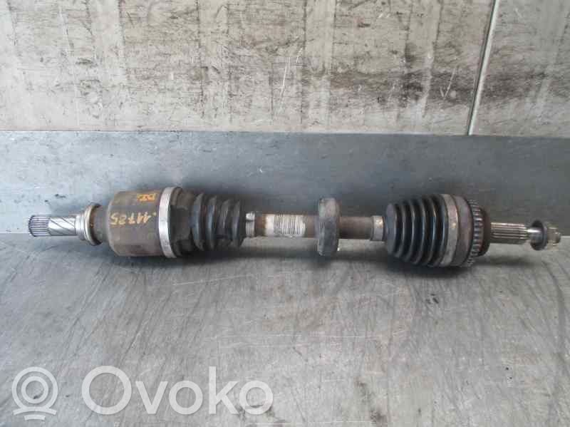 Renault Clio III Front driveshaft 