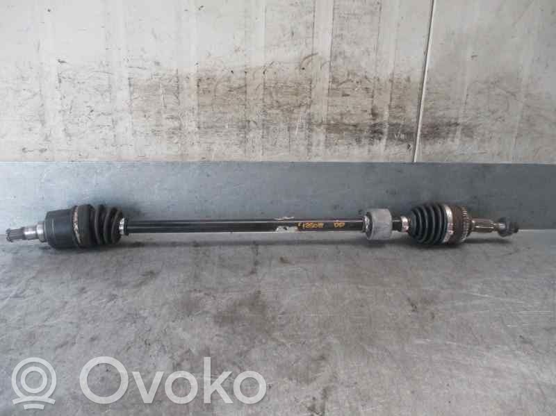 Suzuki Swift I Priekinis pusašis 
