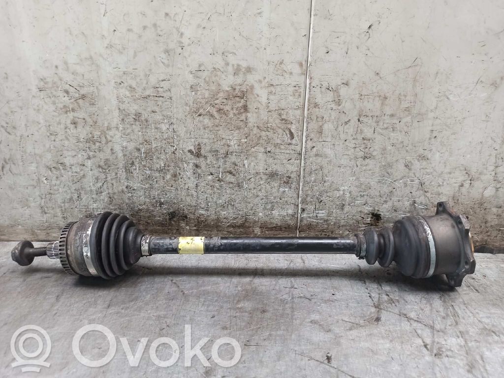 Audi A4 S4 B5 8D Etuvetoakseli 