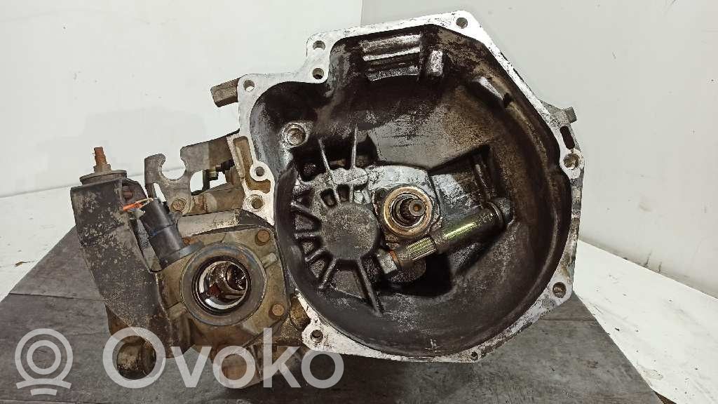 Chrysler Voyager Manualna 5-biegowa skrzynia biegów 