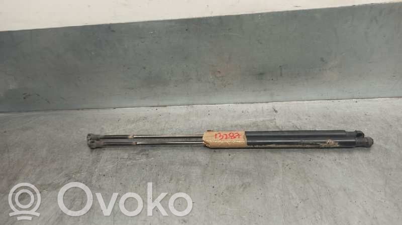 Seat Cordoba (6K) Amortizatorius galinio dangčio 