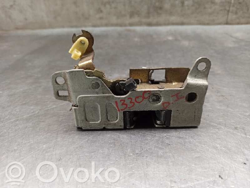 Iveco Daily 4th gen Etuoven lukko 