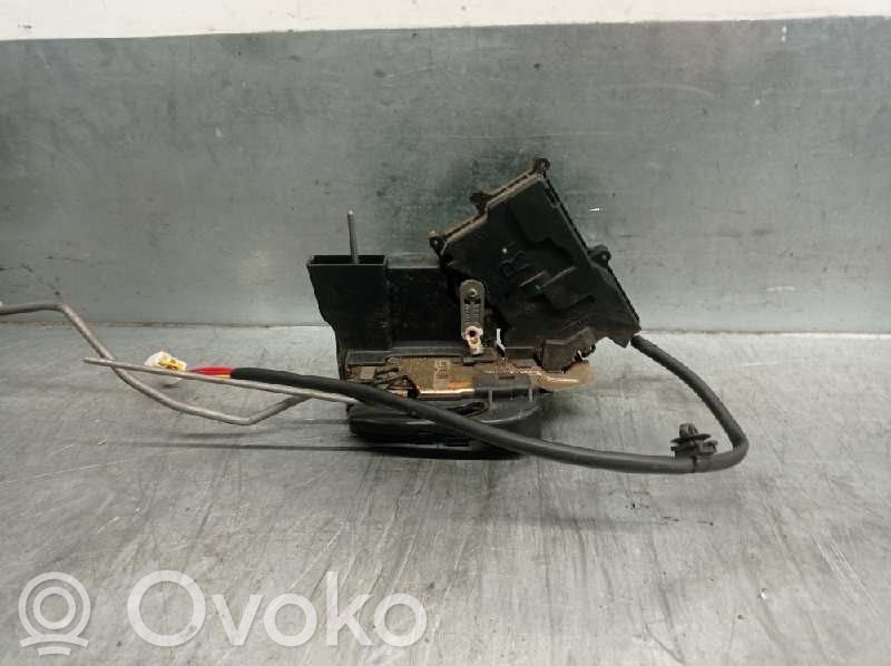 Mazda 323 Etuoven lukko 