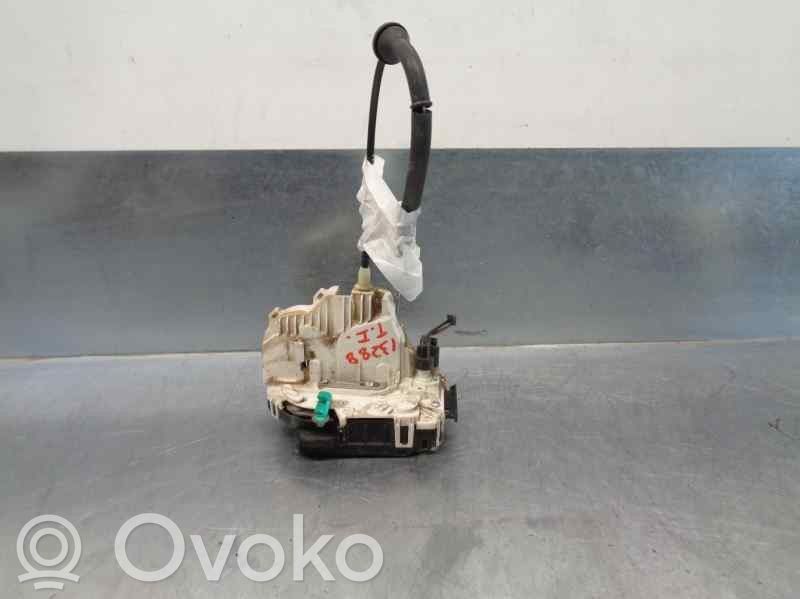 Chrysler Sebring (ST-22 - JR) Takaoven lukko 