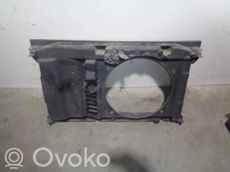 Peugeot 307 Передняя решётка 