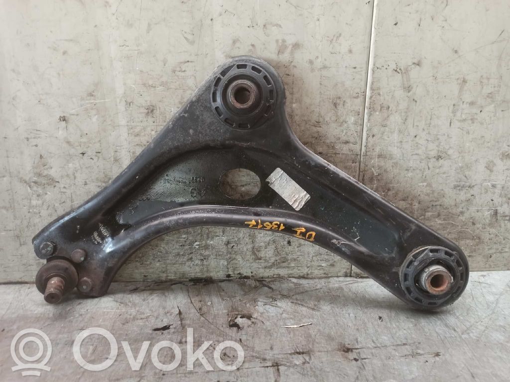 Front control arm   3520R0