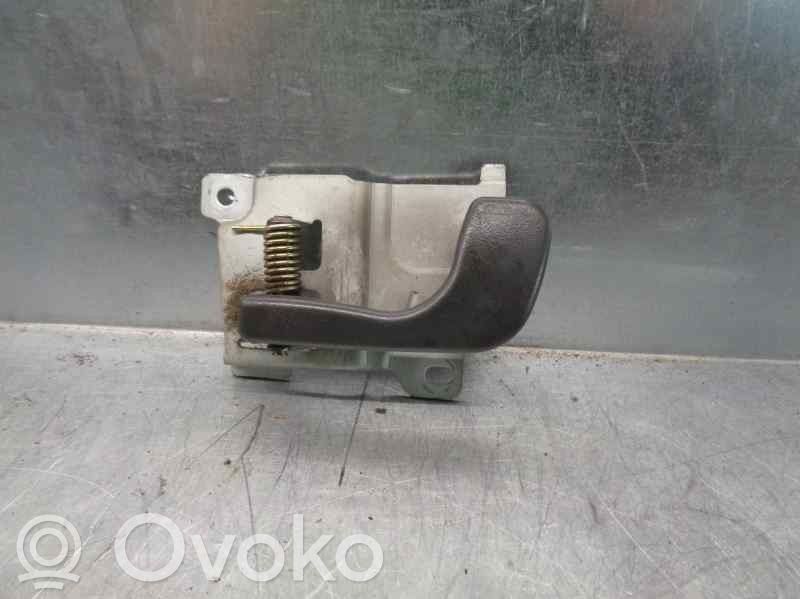 Hyundai Galloper Poignée inférieure de porte avant