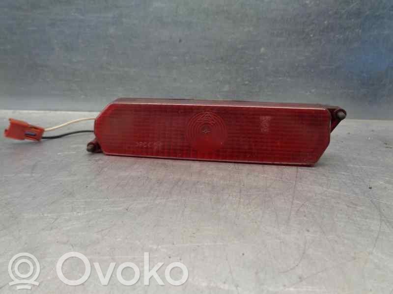 Chrysler Voyager Third/center stoplight 