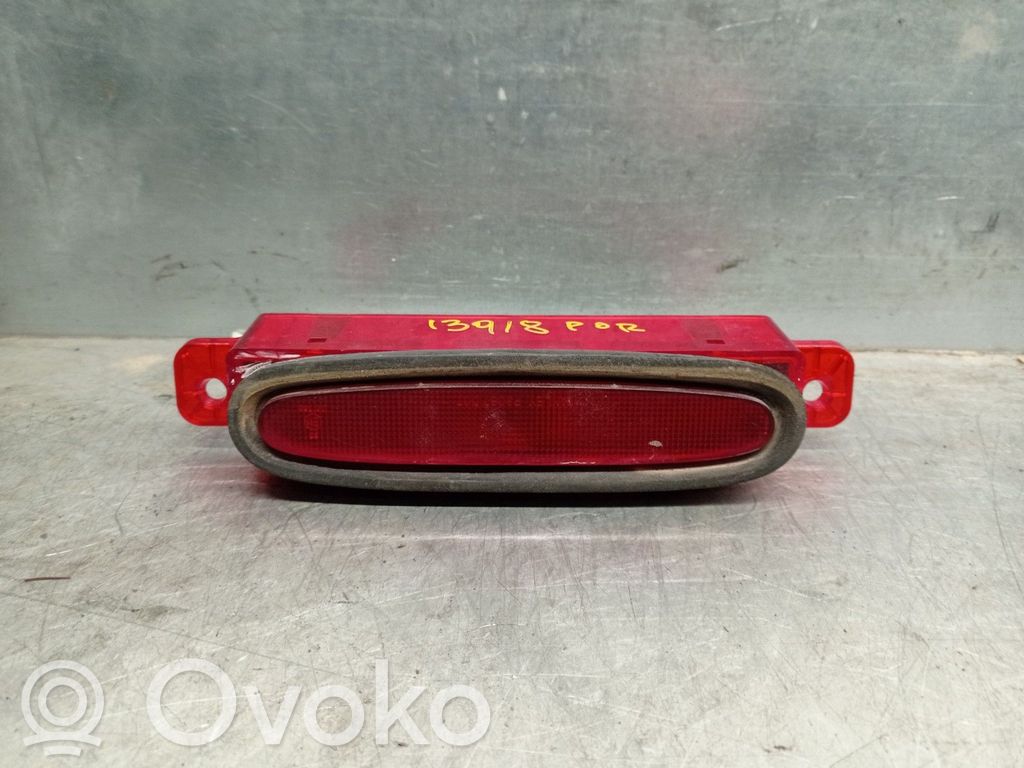 Mazda 3 I Third/center stoplight 