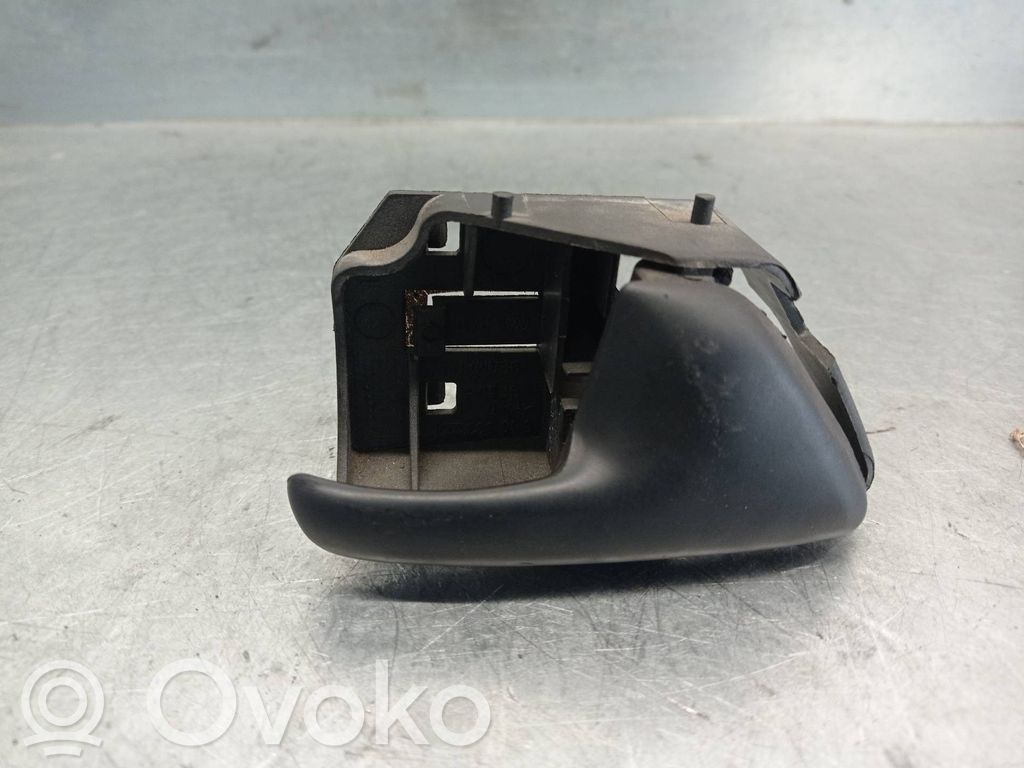 Volkswagen Polo III 6N 6N2 6NF Takaoven sisäkahva 