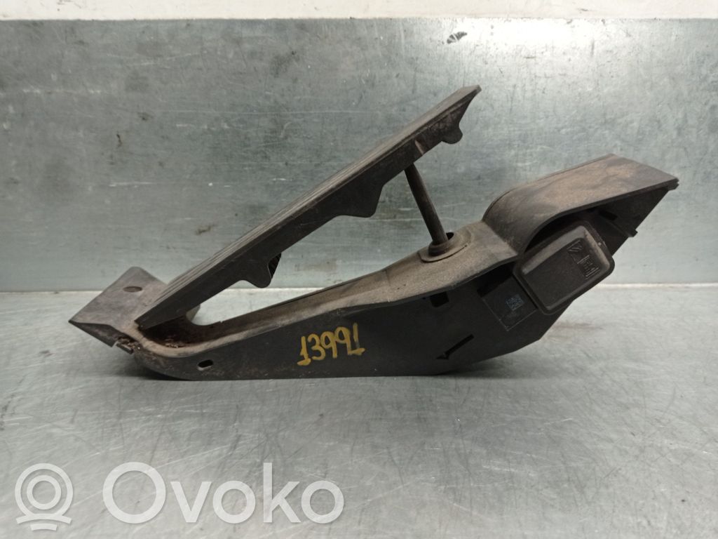 Acceleration sensor   35426858575
