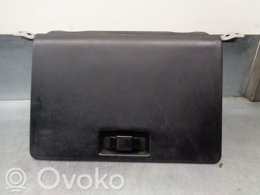 Guantera   MB244412A