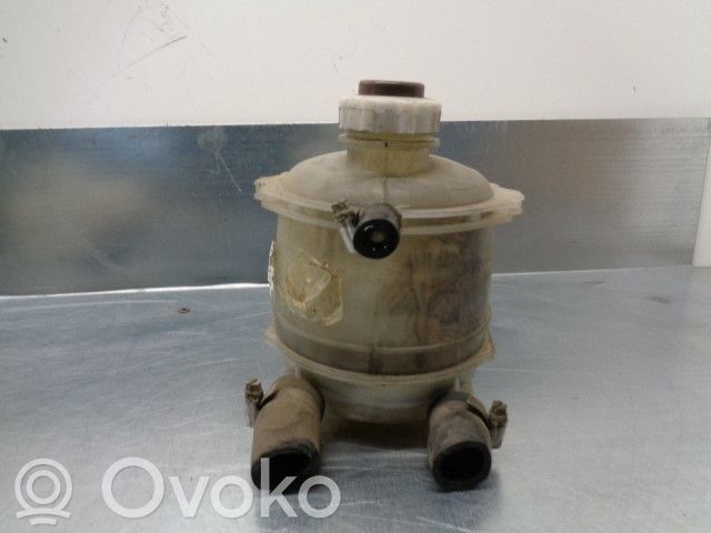 Vase d'expansion de carburant
