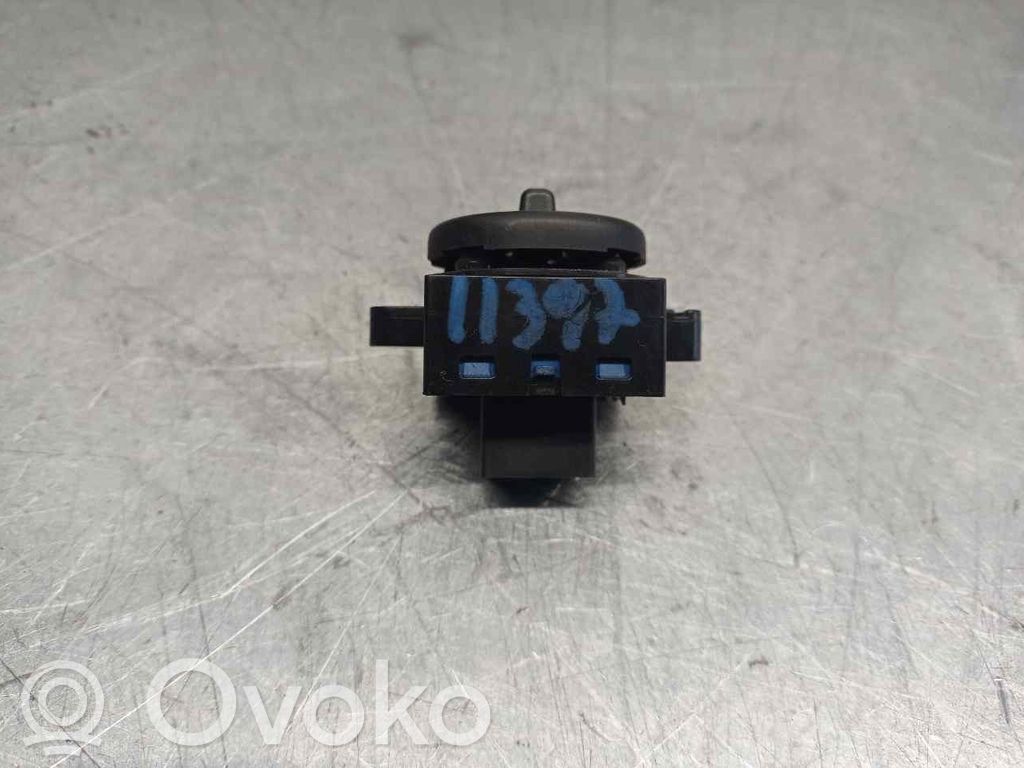 KIA Rio Wing mirror switch 