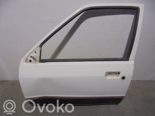 Ford Escort Дверь 