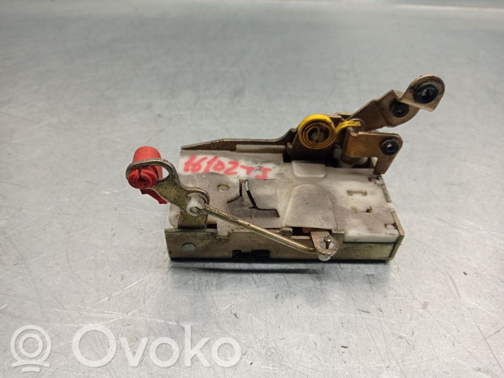 Ford Escort Takaoven lukko 