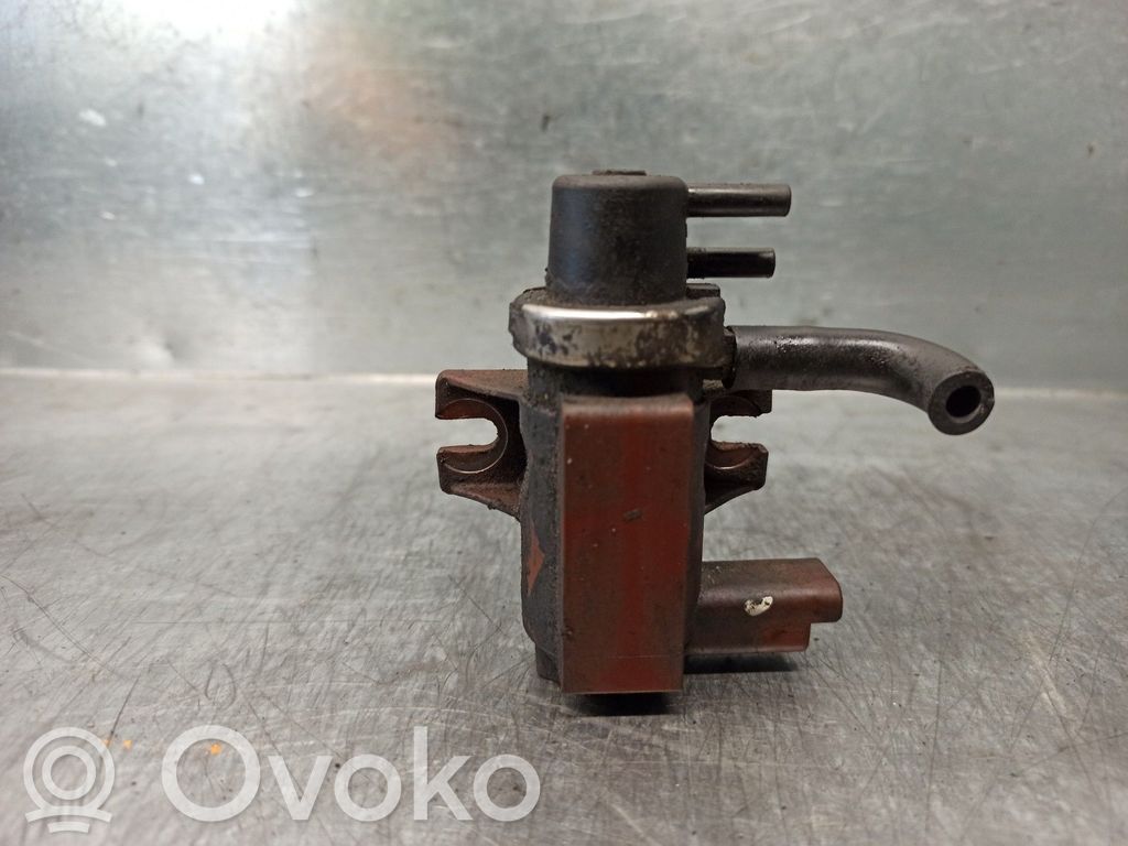 Ford Focus Secondary air pump 