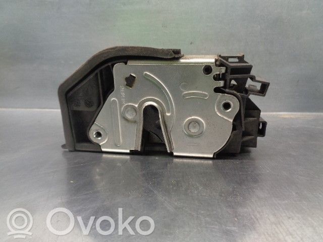 Front door lock   7167068,7PINES,5PUERTAS