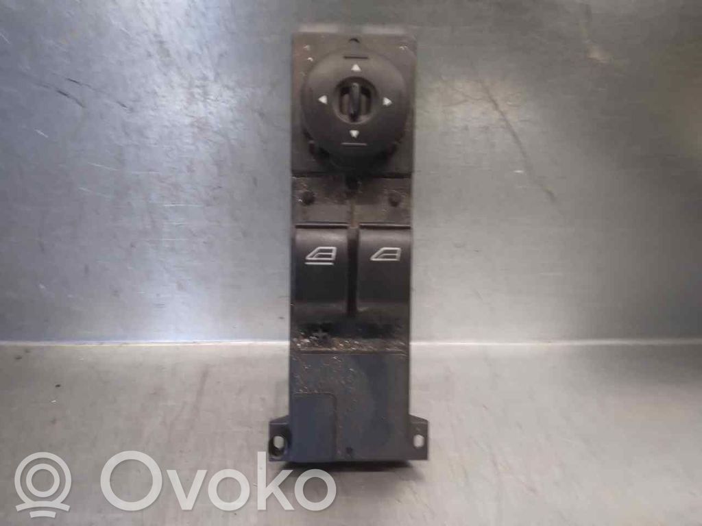 Interruptor del elevalunas eléctrico   3M5T14529CF