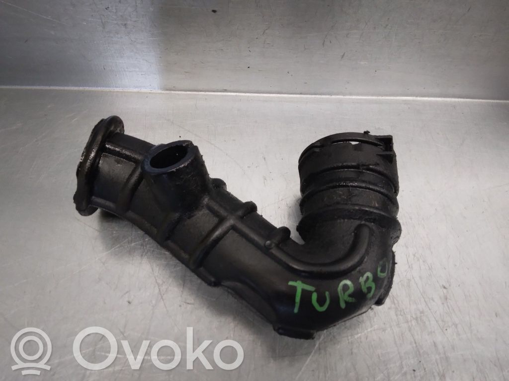 Ford Focus Ilmastointilaitteen putki (A/C) 