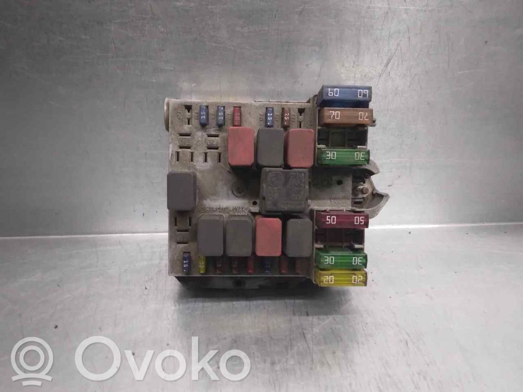 Fiat Stilo Juego de caja de fusibles 