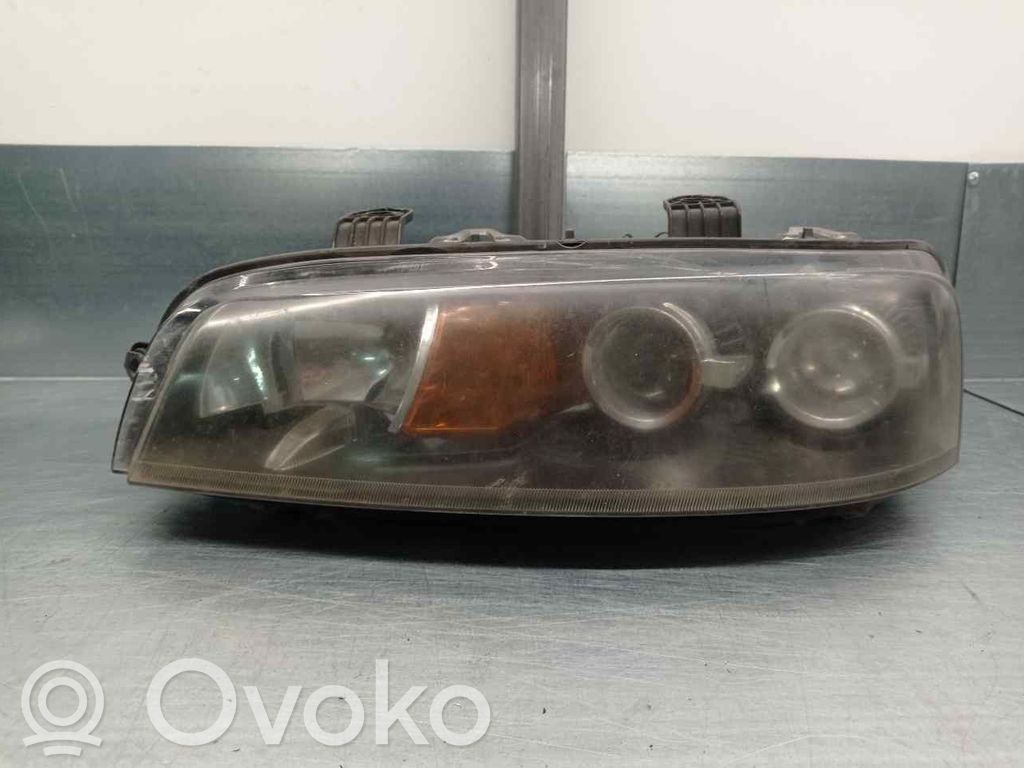Fiat Punto (188) Priekšējais lukturis 