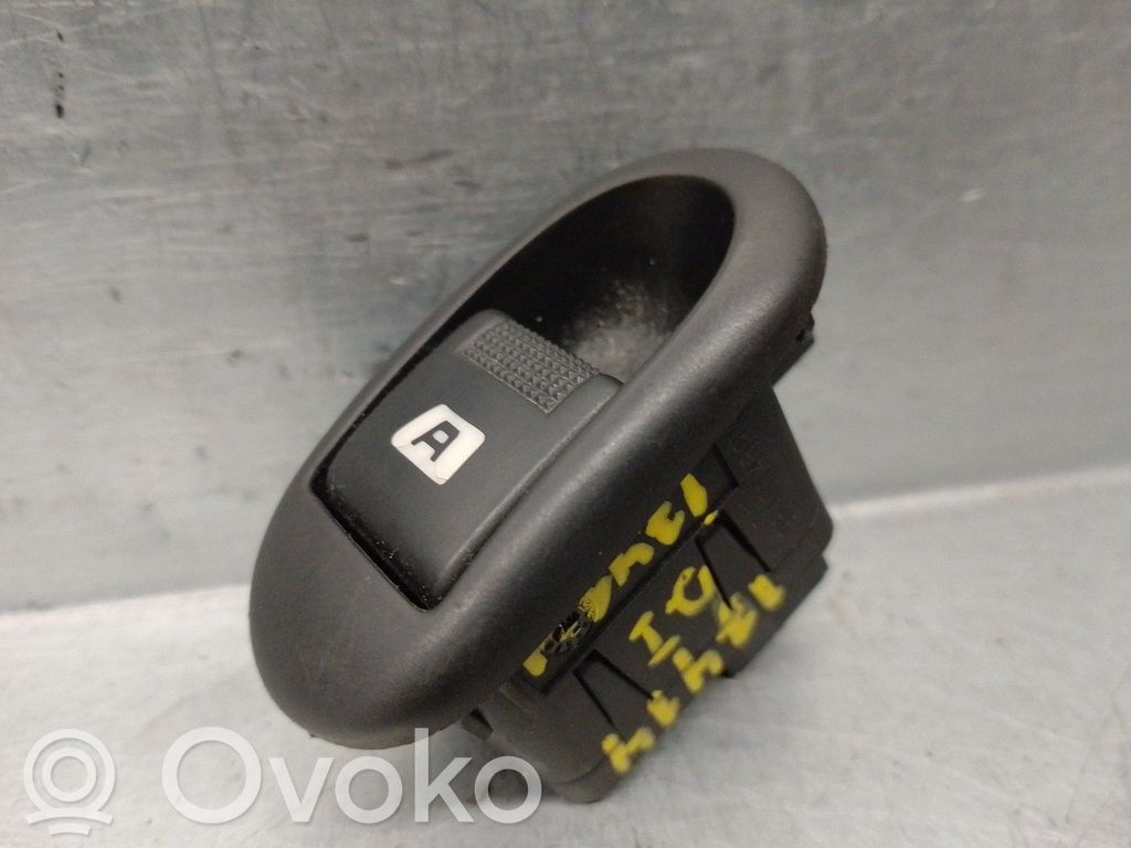 Electric window control switch   96401469XT