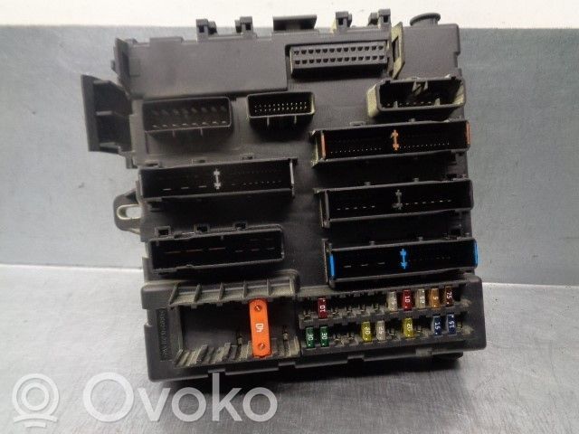 Opel Vectra C Juego de caja de fusibles 