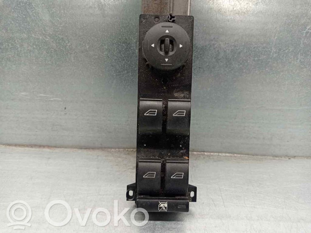 Interruptor del elevalunas eléctrico   3M5T14A132AF